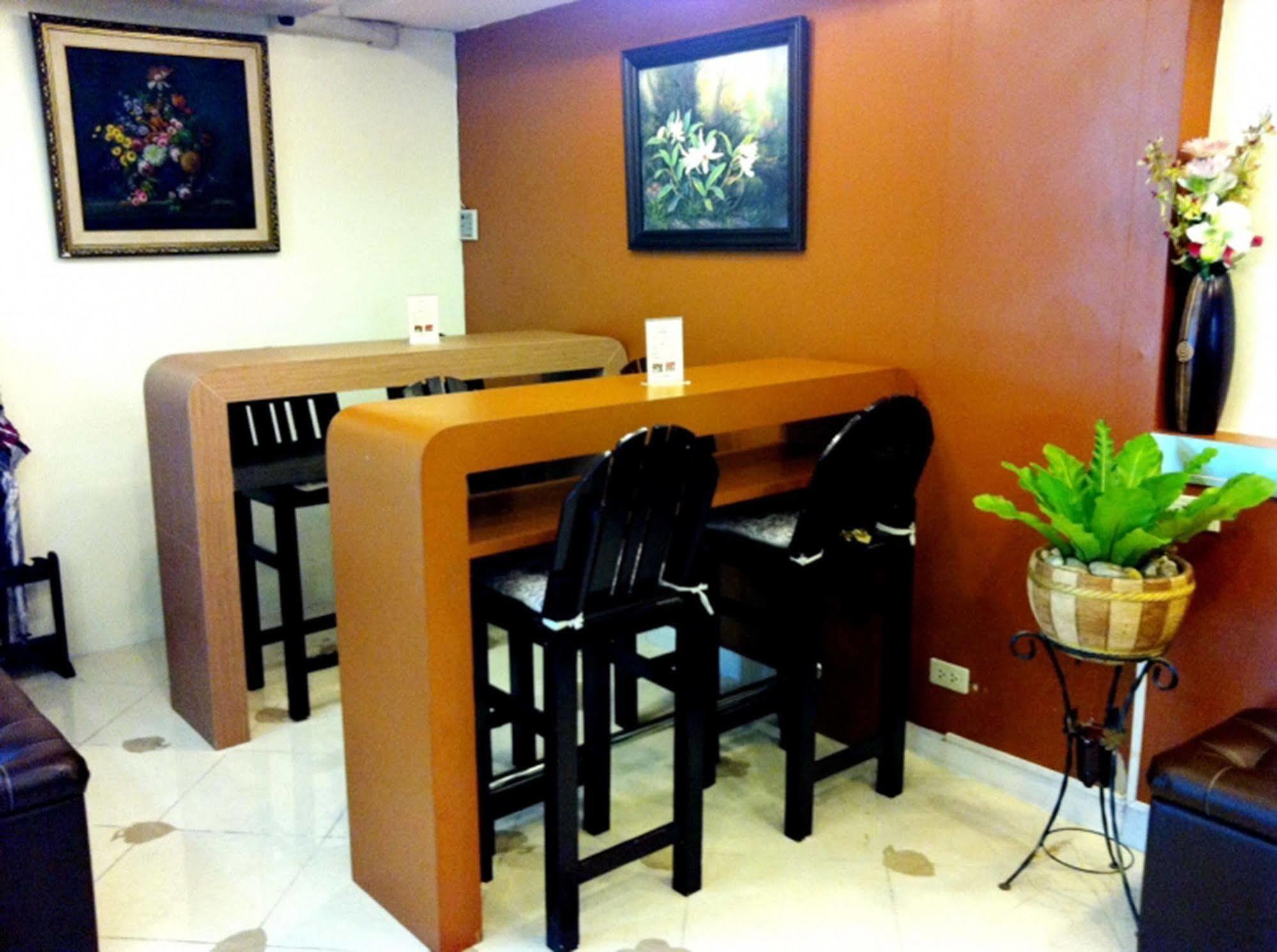 The Nest Serviced Apartment Bangkok Luaran gambar