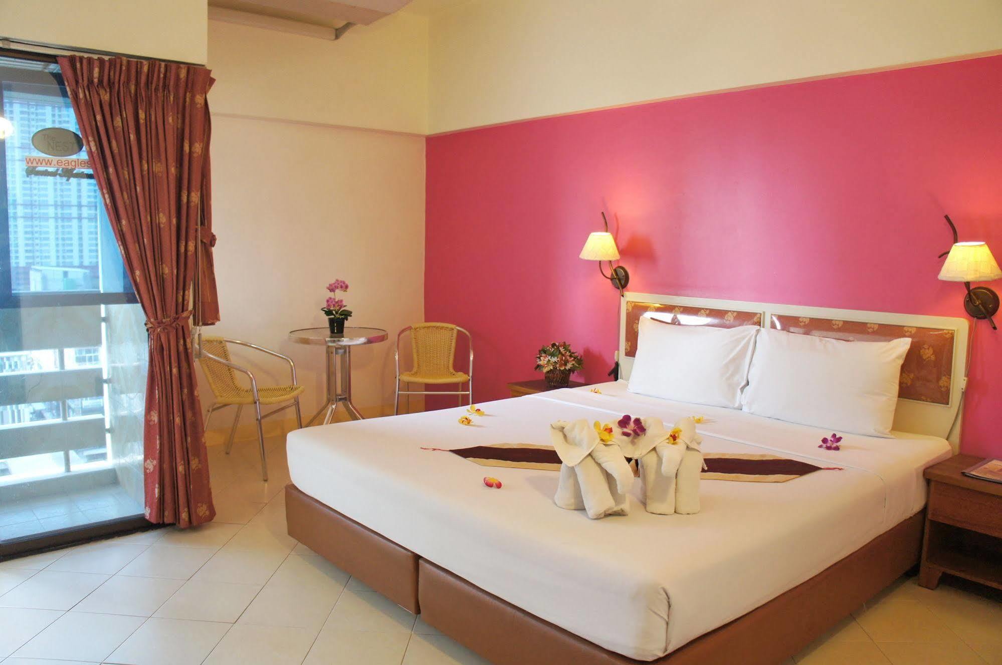 The Nest Serviced Apartment Bangkok Luaran gambar